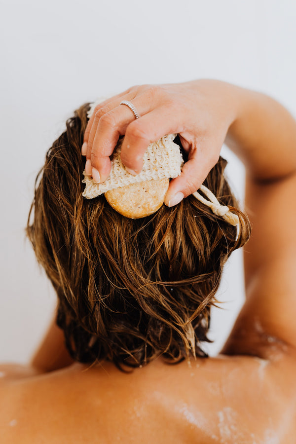 6 DIY-Haarkuren für trockene Locken und Afrohaare